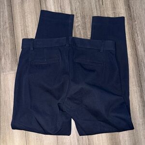 Size 8 GAP Signature Skinny Ankle Dark Blue Dress Pants like new condition